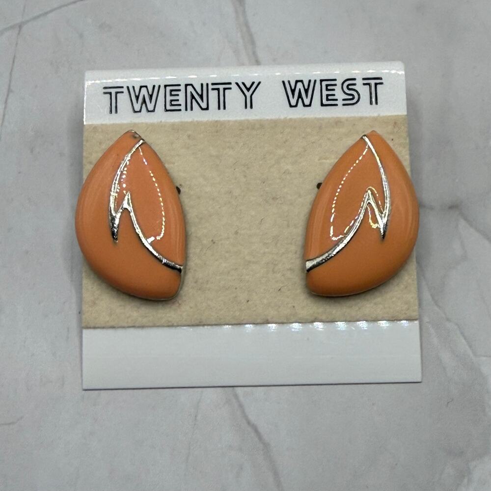 Vintage 1980s Twenty West Peach Enamel Gold Tone Post Earrings on Card